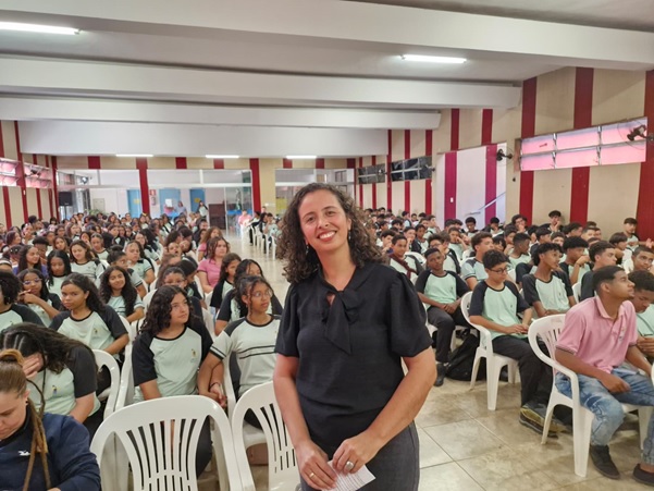 Servidora Cláudia Raposeiras realiza ação “Dia de Pensar” no Lar dos Meninos, BH/MG-2024