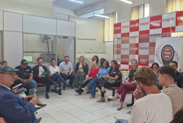 Promotor Glaucir Antunes participa de reunião no Procon de Poços de Caldas/MG - 2025